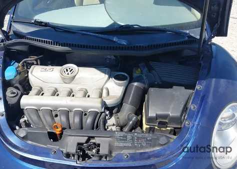 2006 Volkswagen New Beetle 2.5 z USA, uszkodzony, nr VIN 3VWSF31Y86M313894